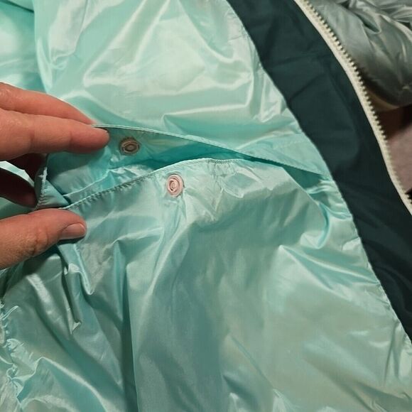 STIO Women's Puffer Jacket - Picture 2 of 13